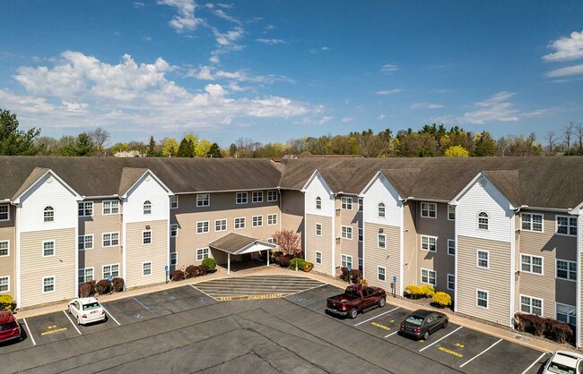 Montgomery Manor in Montgomery, NY - Building Photo - Building Photo