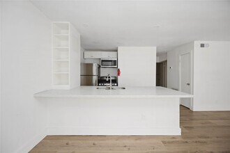 2218 Hazard St in Houston, TX - Foto de edificio - Building Photo