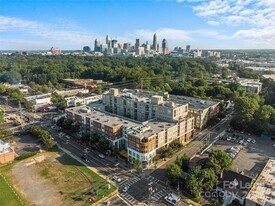1315 East Blvd in Charlotte, NC - Building Photo