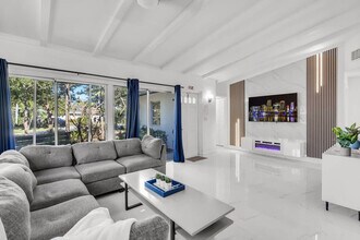 714 NE 17th Ct in Fort Lauderdale, FL - Building Photo - Building Photo