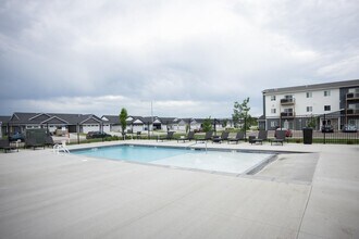 Lux North in Sioux Falls, SD - Building Photo - Building Photo