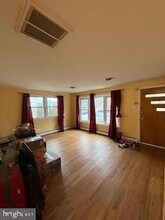 346 W King St in Pottstown, PA - Building Photo - Building Photo