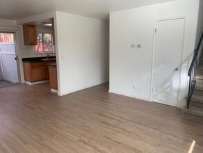 2140 Woolner Ave in Fairfield, CA - Building Photo - Building Photo