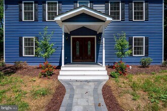 1400 Lower View Ct in Crownsville, MD - Building Photo - Building Photo