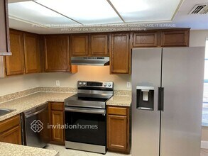 2121 Redleaf Dr in Brandon, FL - Building Photo - Building Photo