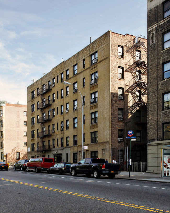 582 Saint Nicholas Ave in New York, NY - Foto de edificio - Building Photo