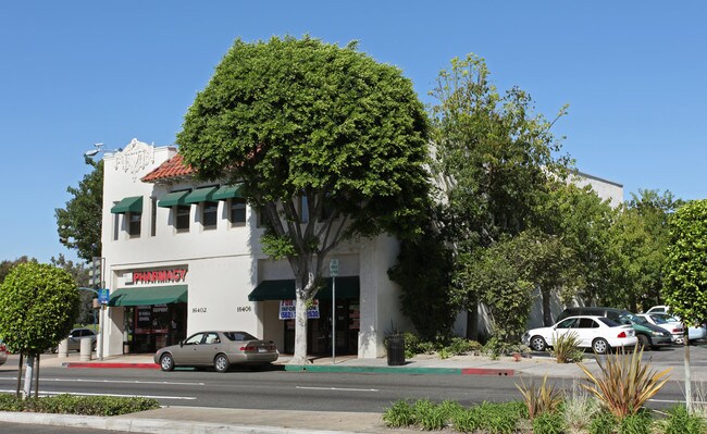 St Luke Pharmacy in Paramount, CA - Building Photo - Building Photo