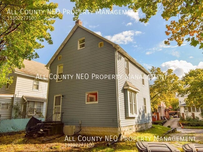 1278 Girard St in Akron, OH - Building Photo - Building Photo