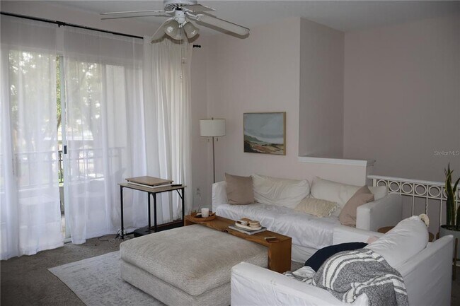 601 Island Pl Wy in Tampa, FL - Building Photo - Building Photo