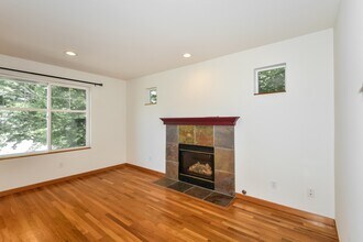 2107 E Jefferson St in Seattle, WA - Building Photo - Building Photo