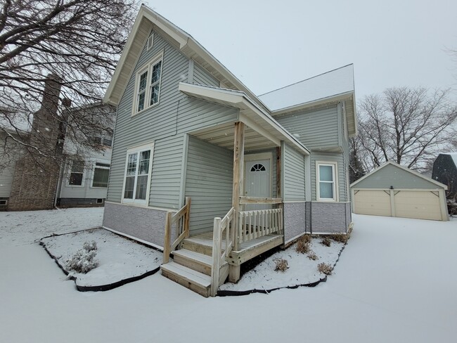 property at 1281 S Monroe Ave