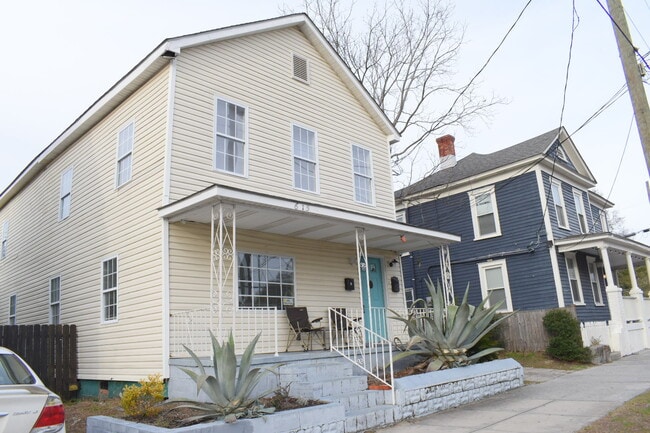 615 Red Cross St, Unit B in Wilmington, NC - Building Photo - Building Photo