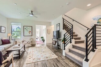 4400 Vaughan St in Austin, TX - Building Photo - Building Photo