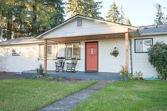 29027 David Ln in Junction City, OR - Building Photo - Building Photo