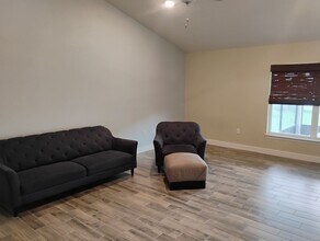 3040 NE 25th St in Ocala, FL - Building Photo - Building Photo