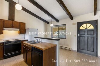 101 Wildflower St NE in Royal City, WA - Building Photo - Building Photo