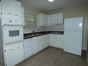 5228 N Richmond Ave in Kansas City, MO - Building Photo - Building Photo