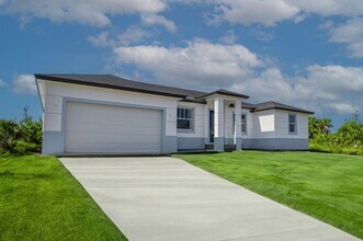 15245 Brainbridge Cir in Port Charlotte, FL - Building Photo - Building Photo