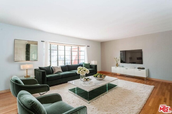 property at 10961 Strathmore Dr