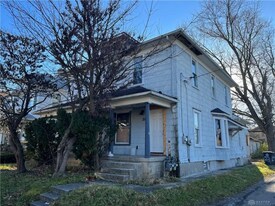 22 E Parkwood Dr in Dayton, OH - Building Photo