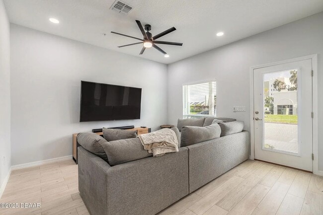 143 W Fulton St in Sanford, FL - Building Photo - Building Photo