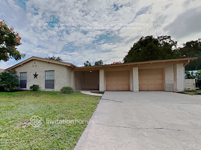 property at 2464 Carolton Rd