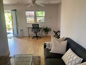 511 West St in Petaluma, CA - Building Photo - Building Photo