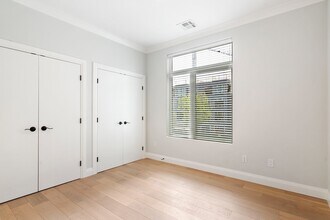 142 Pleasant St, Unit 6 in Boston, MA - Building Photo - Building Photo