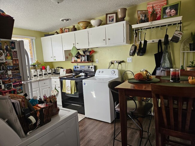 225 E 200 S in Bountiful, UT - Building Photo - Building Photo