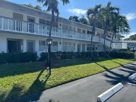 6 Keswick A in Deerfield Beach, FL - Building Photo