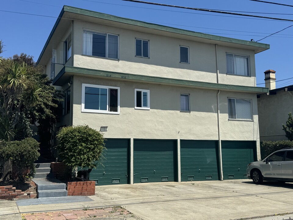 Lexington Apartments in El Cerrito, CA - Building Photo