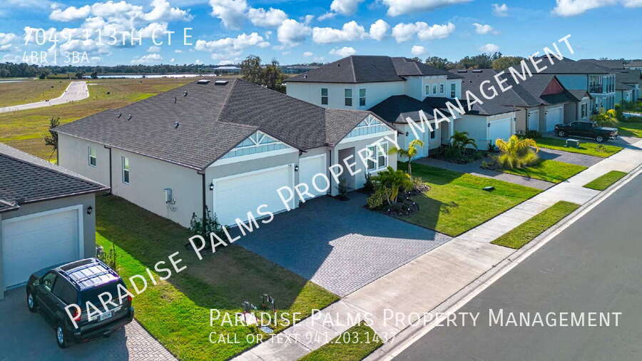 7049 113th Ct E in Palmetto, FL - Building Photo