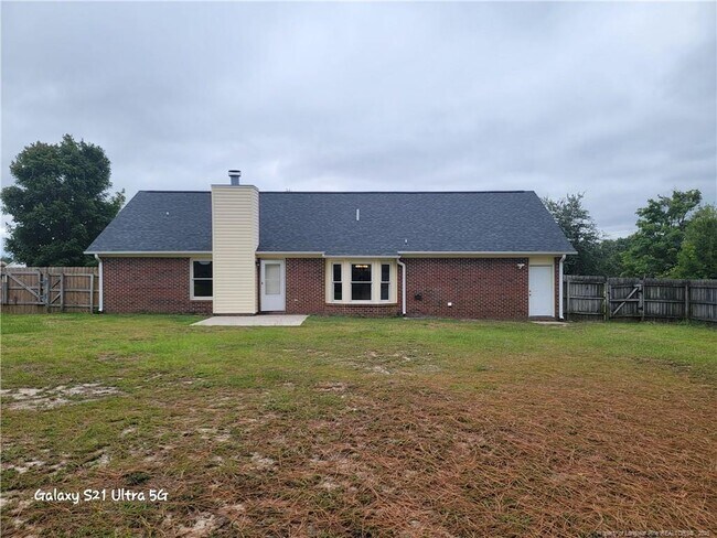 409 Sparrow Dr in Fayetteville, NC - Building Photo - Building Photo