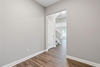 317 Friendly Ave in Nicholasville, KY - Building Photo - Building Photo