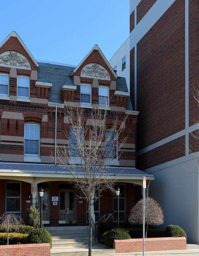 4113 Walnut St in Philadelphia, PA - Foto de edificio - Building Photo