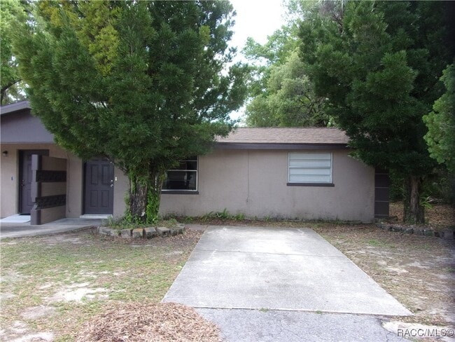 1172 NE 1st St in Crystal River, FL - Building Photo - Building Photo