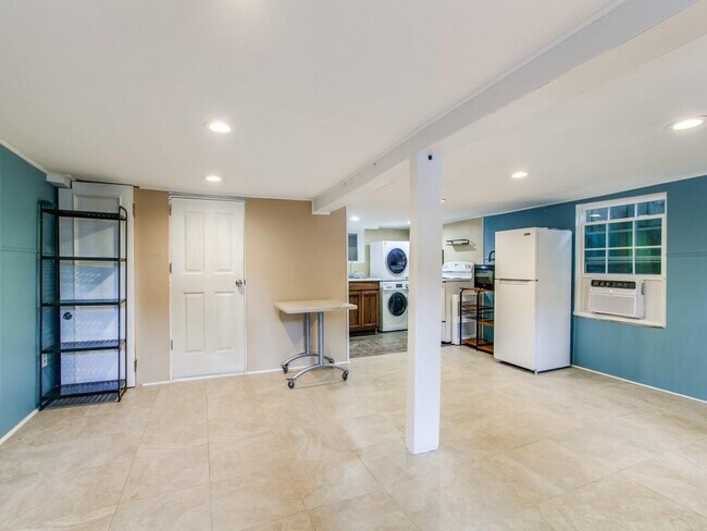5118 Stoneleigh Ave-Unit -B in Dallas, TX - Building Photo - Building Photo
