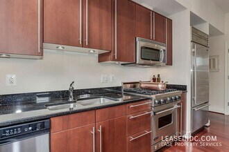 2425 L St NW in Washington, DC - Building Photo - Building Photo