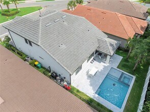 7641 NW 84th Ln in Tamarac, FL - Building Photo - Building Photo