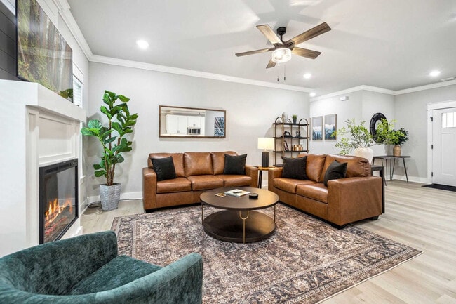 10 Granshire Dr