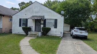 4042 Webber St in Saginaw, MI - Building Photo