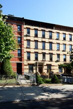 103 3rd Pl in Brooklyn, NY - Building Photo - Building Photo