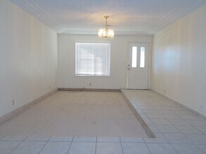 4820 E Arizona Ave in Las Vegas, NV - Building Photo - Building Photo