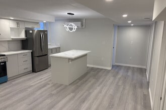 63 Teskey Cres in Hamilton, ON - Building Photo - Building Photo