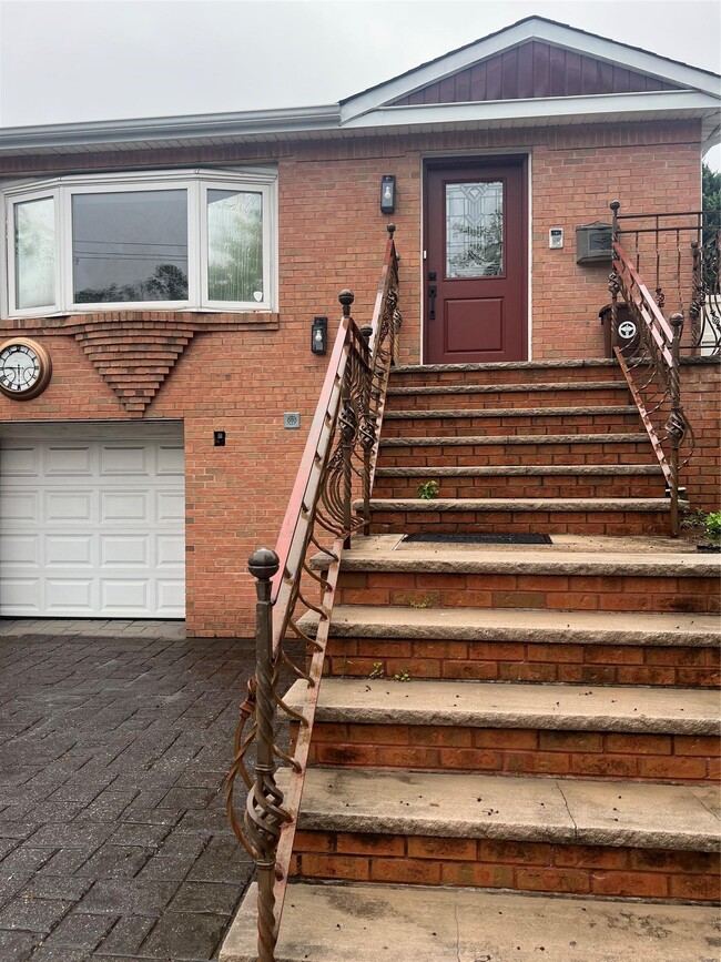 property at 48-23 Little Neck Pkwy