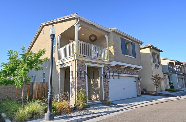 893 Fir St W in Madera, CA - Building Photo - Building Photo