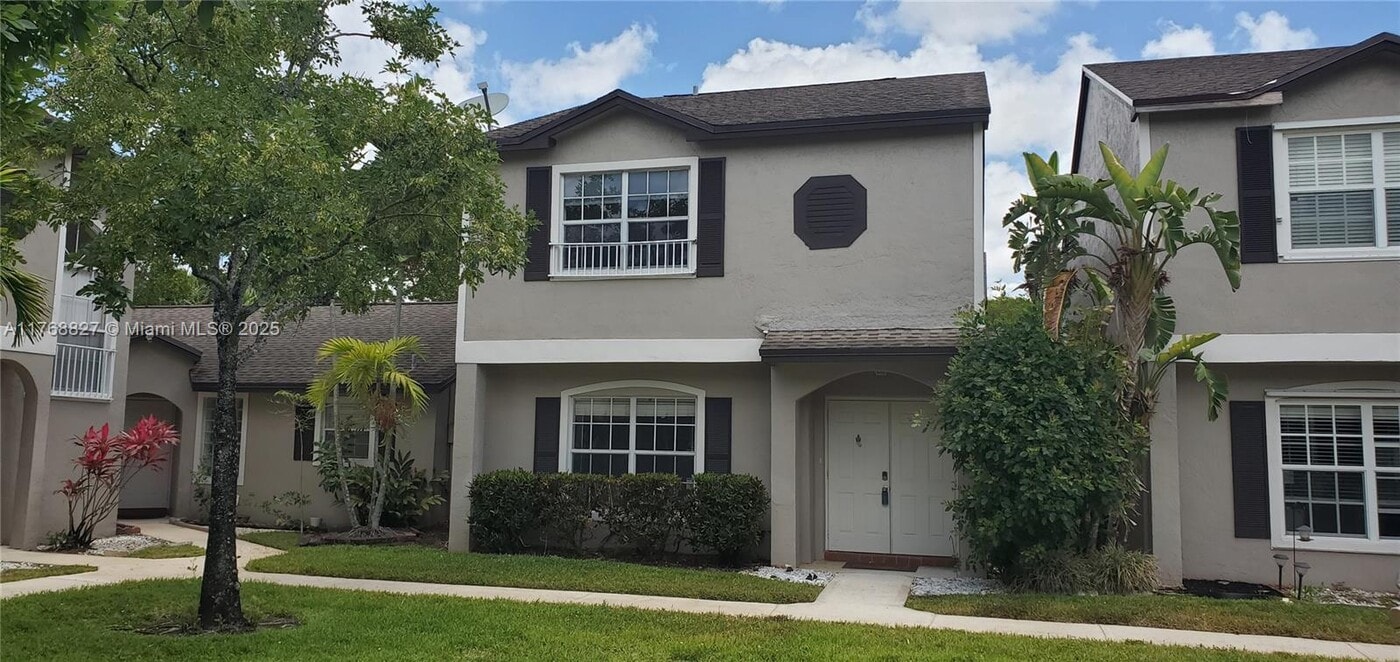 3937 NW 122nd Terrace in Sunrise, FL - Building Photo