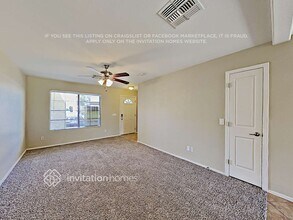 7801 N 44th Dr in Glendale, AZ - Foto de edificio - Building Photo