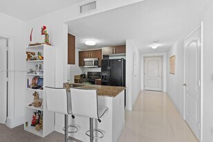 2701 SW 3rd Ave, Unit 502 in Miami, FL - Building Photo