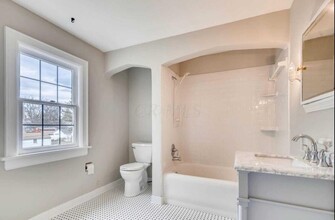836 Euclaire Ave in Columbus, OH - Building Photo - Building Photo